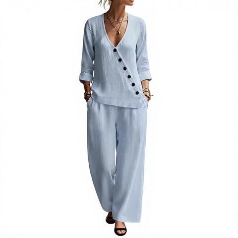 Minimalist chic two-piece set with wide-leg pants